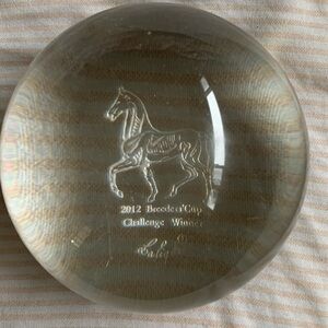 Lalique Paperweight 2012 Breeders Cup Challenge Winner